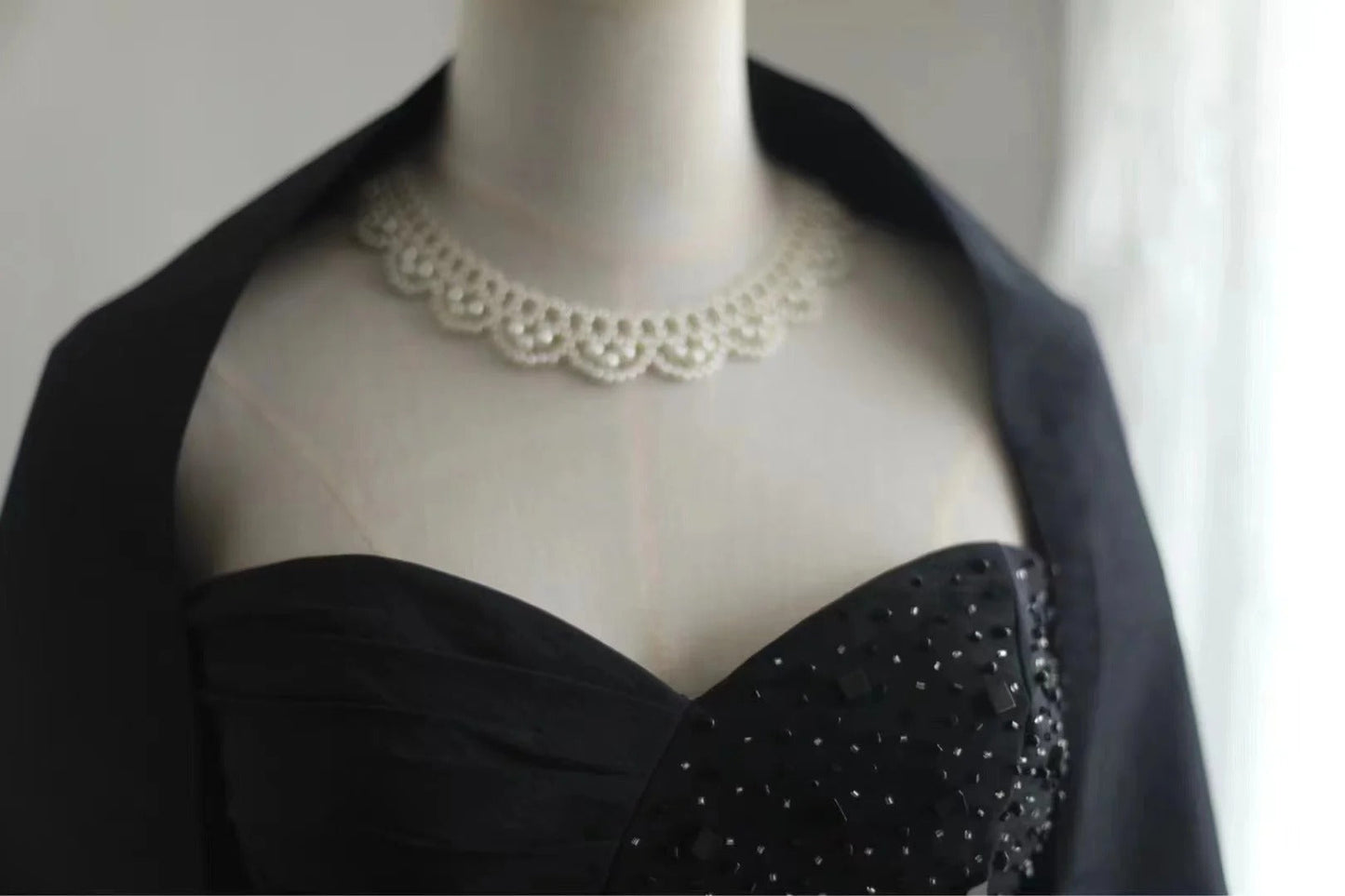 Vintage Little Black Dress Taffeta Short Homecoming Dress Satin Sweetheart Neckline Irregular Pleated Design Hand-beaded gh4375