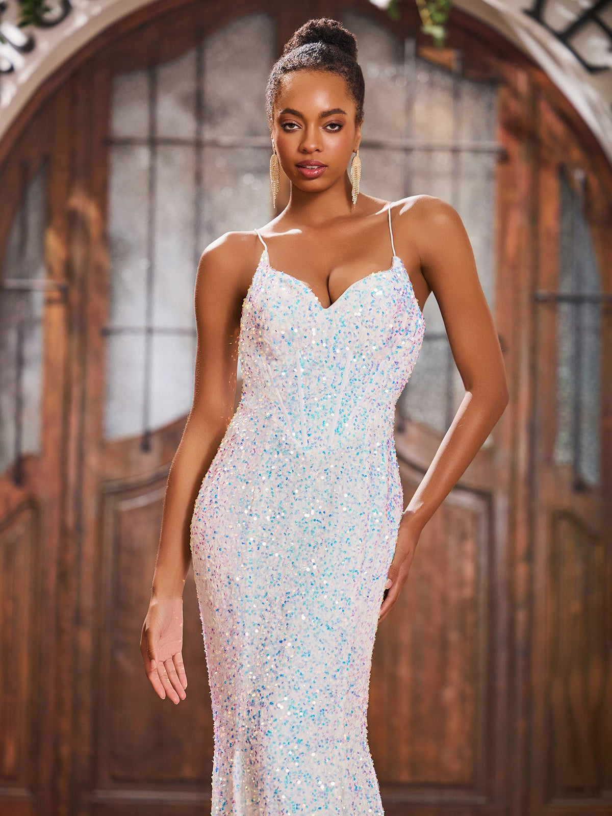 Sparkly Sequins V-neck Sweep Train Mermaid Dresses Ivory