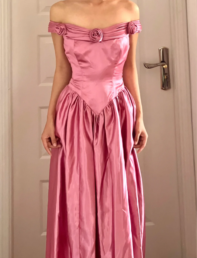 Retro Sweet Pink A-line 3D Floral Off-Shoulder Satin Long Prom Dress Evening Dress cc5319