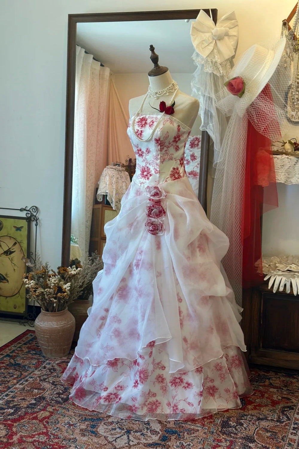 Red & White Floral Bandeau Ball Gown: 3D Flower Decoration, Layered Skirt, Retro Tea Party Gown gh6575