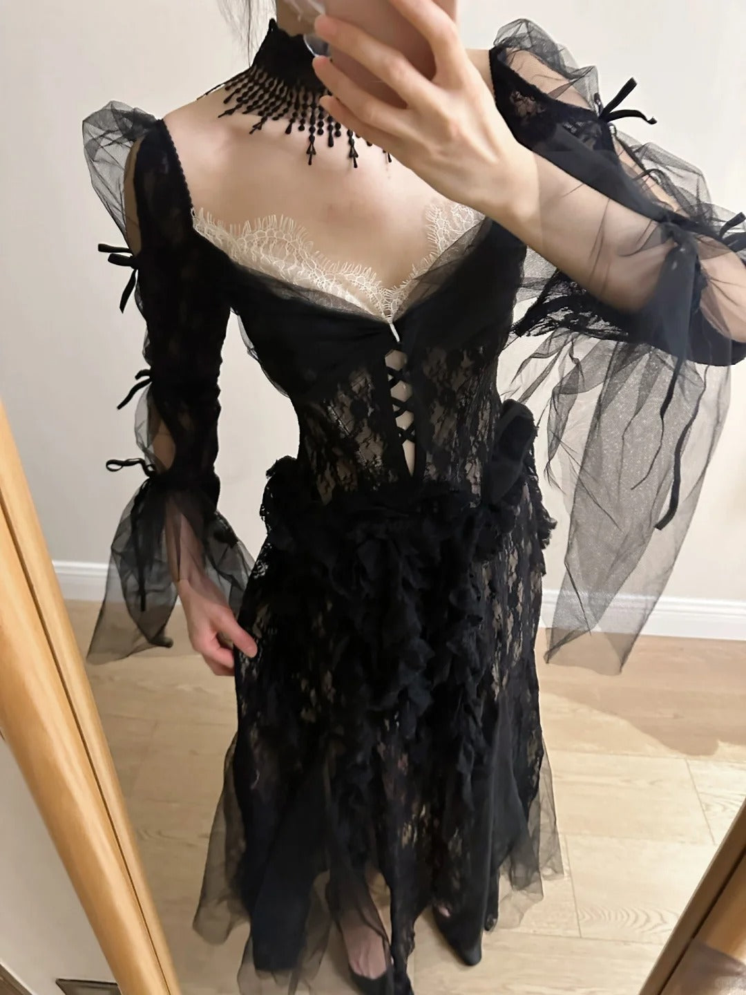 Dark Vintage Black Long Sleeve High-Slit Lace Tulle Prom Dress Evening Dress cc5364