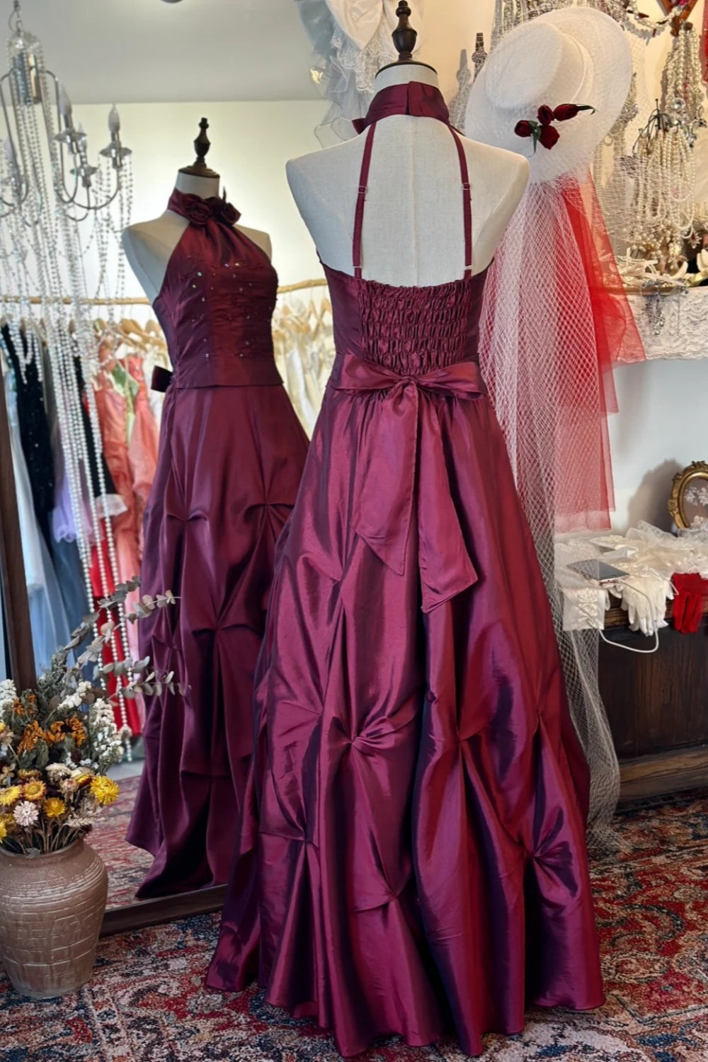 Retro Diva-style Halter Dress: Waist-cinched Ruffled Skirt, Satin Fabric, High-end Party Dress gh6578