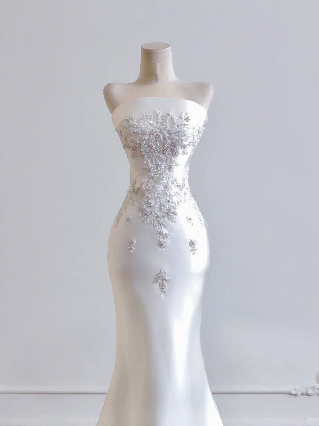 Girlhomeshops--White exquisite beaded long satin prom wedding dress gh5483