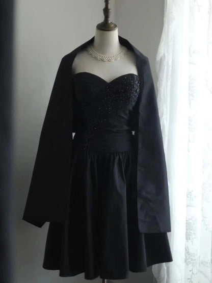 Vintage Little Black Dress Taffeta Short Homecoming Dress Satin Sweetheart Neckline Irregular Pleated Design Hand-beaded gh4375