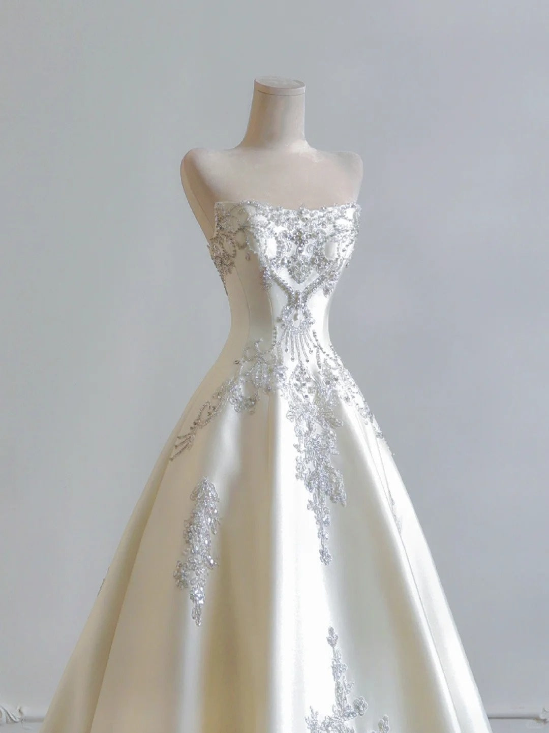 Girlhomeshops--White exquisite beaded long satin prom wedding dress gh5482