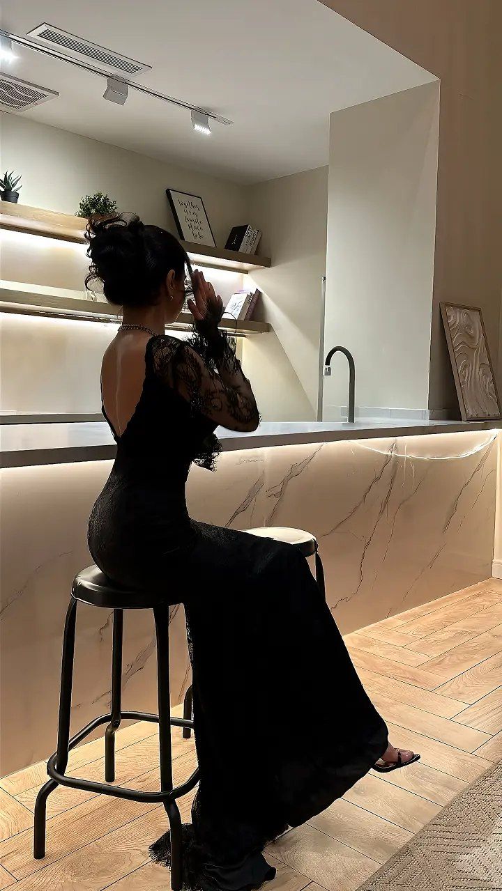 Sexy And Elegant Black Mermaid Long-Sleeved Backless Lace Long Prom Dress Evening Dress cc5082
