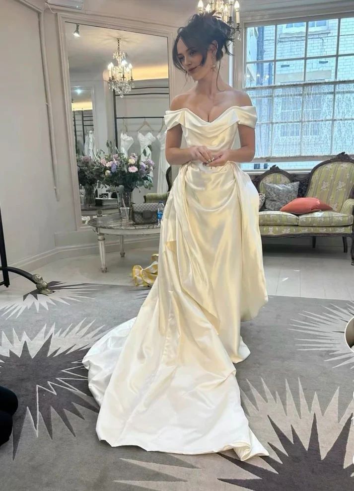 Elegant Off-White Off Shoulder Three-Dimensional Pleated Satin Train Wedding Dress cc5613
