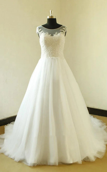Cap Sleeve A-Line Lace Appliques Beading Zipper Tulle Wedding Dress