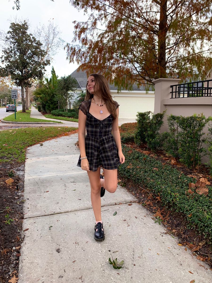 Retro Black Plaid Small Flying Sleeve Waist A-line 17th Birthday Homecoming Dress cc4484