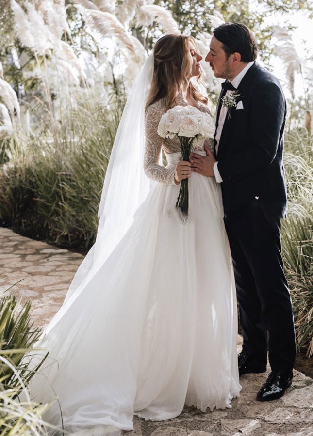 Luxurious Lace Beading Long Sleeves A-Line Pleated Tulle Wedding Dresses