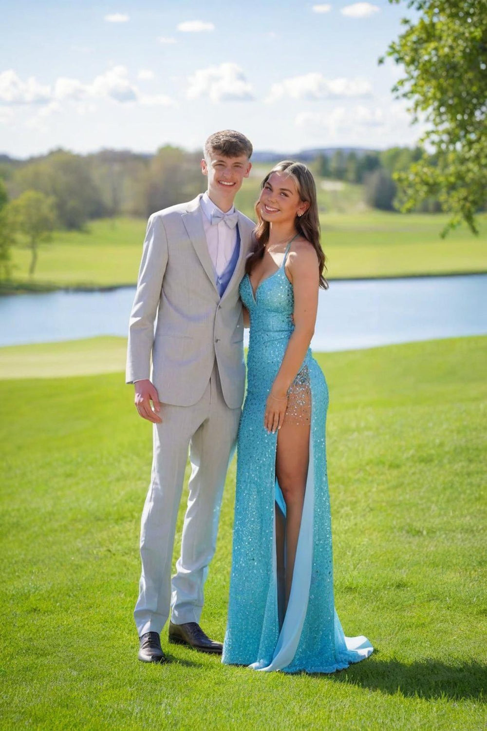 Stunning Spaghetti Straps V-Neck Sequined High Slit Long Prom Dresses
