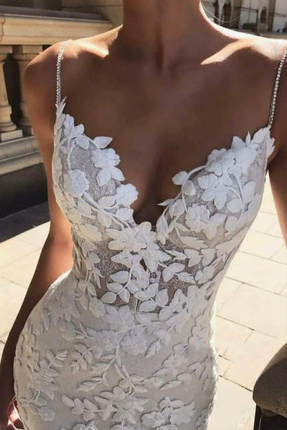 Monreal | Mermaid Spaghetti Straps V-neck Lace Wedding Dresses