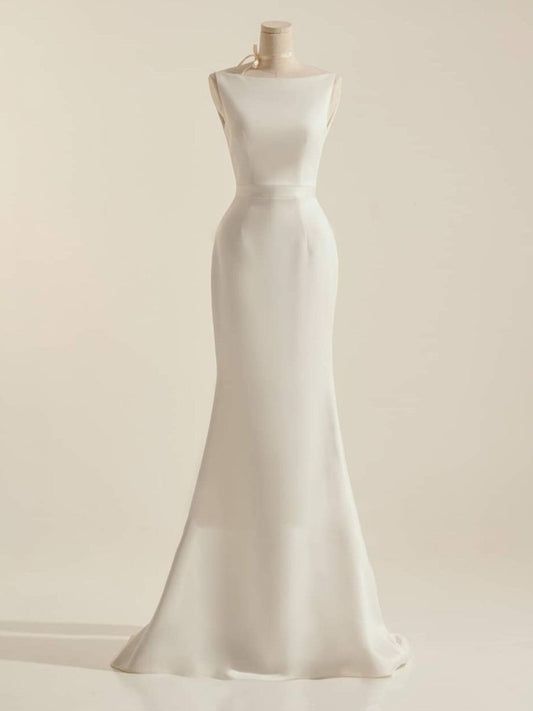 Simple Sleeveless Mermaid Wedding Dress With Sexy Bow