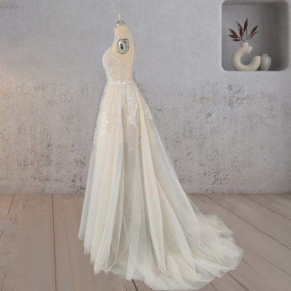 Spaghetti Straps Appliqued Lace Wedding Dress with Feathers