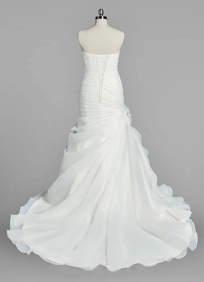 Sweetheart Mermaid Organza Wedding Dress With Ruching and Ruffles