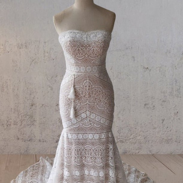 Vintage White Mermaid Lace Wedding Dress with Tassel