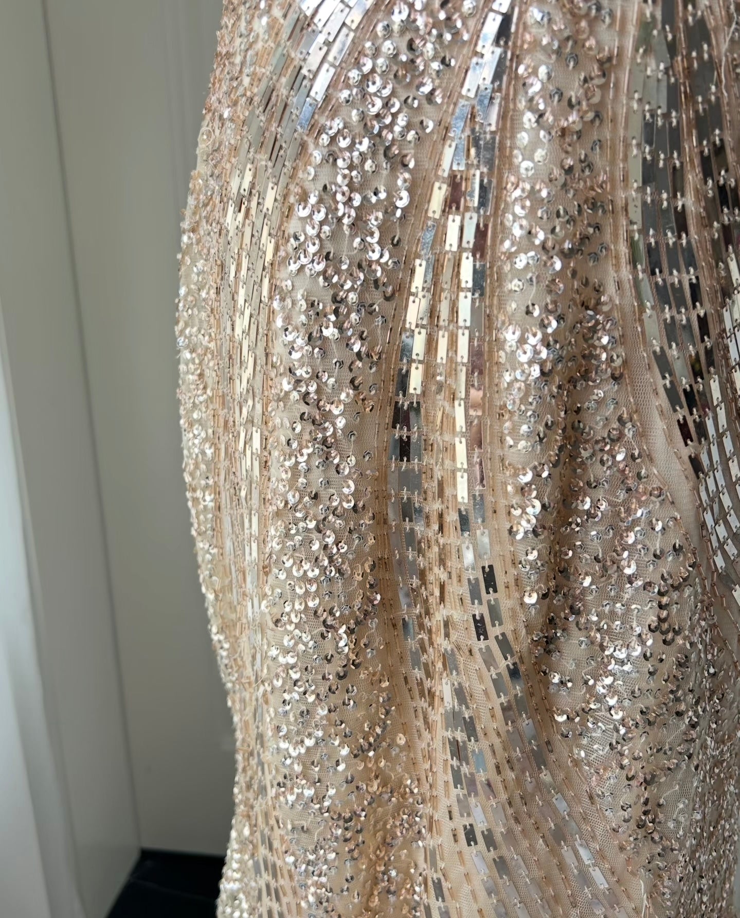 Luxurious Gold V-neck Mermaid Sequined Long Prom Dress Evening Dress cc5349